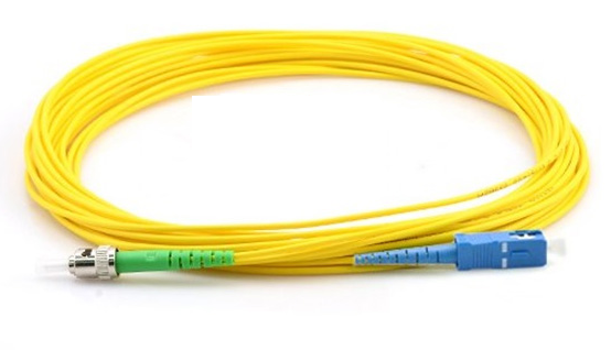 ST.APC SC.UPC 1 Dây nhảy SC/UPC-ST/APC - Single mode ( ĐƠN or ĐÔI) - Chủng loại Single mode - Dây đơn (simplex) hoặc đây đôi (duplex) - Vỏ màu vàng, chất liệu PVC hoặc LSZH - Chiều dài từ 0.5M đến 100M - Chuẩn kết nối SC/UPC-ST/APC - Đường kính sợi 2.0mm hoặc 3.0mm - Suy hao IL<=0.3dB, phản hồi RL>=60dB - Nhiệt độ dải hoạt động rộng